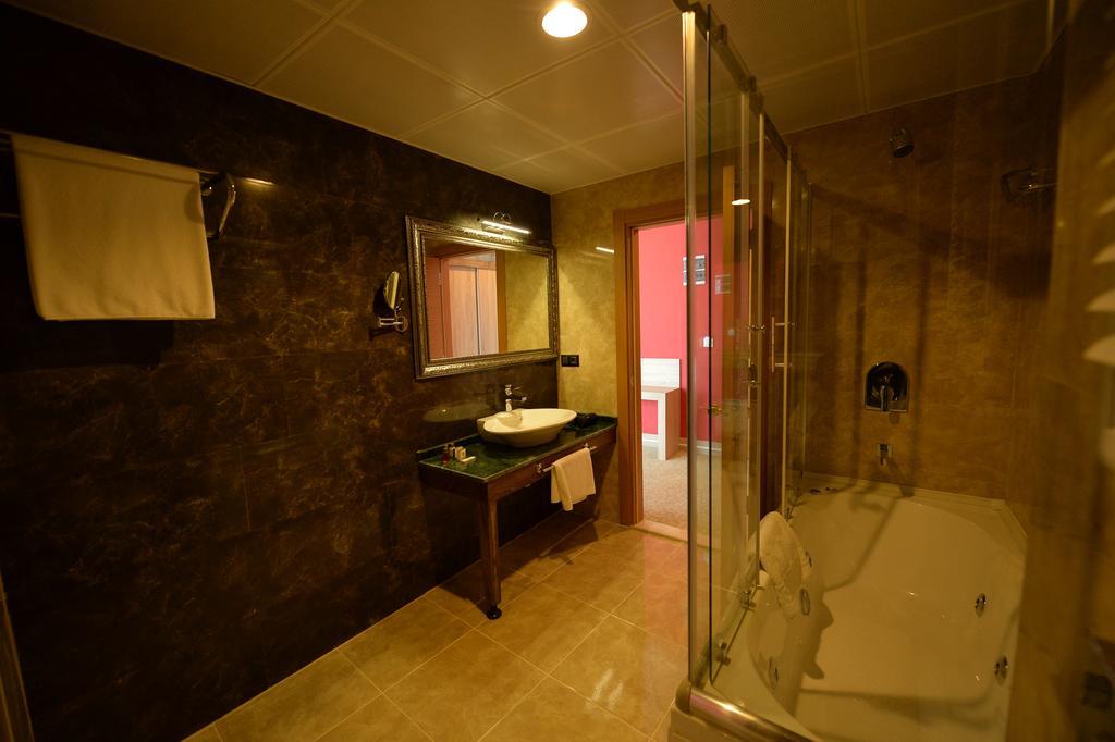 Neba Royal Hotel Samsun Habitación foto